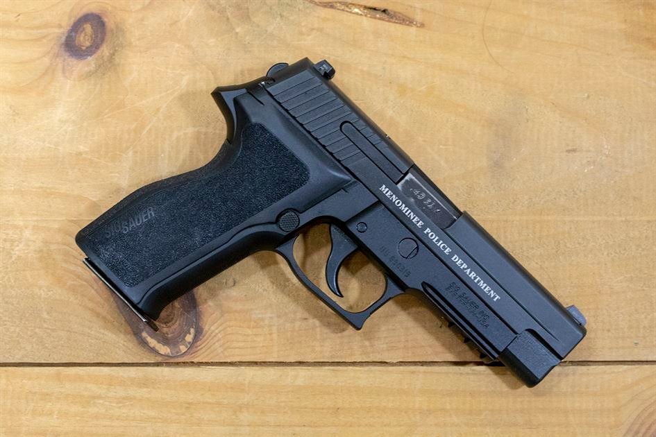 Sig Sauer P226R 40 S&W DAK Police Trade-in Pistols with Menominee Police Department Stamp (Good Condition)
