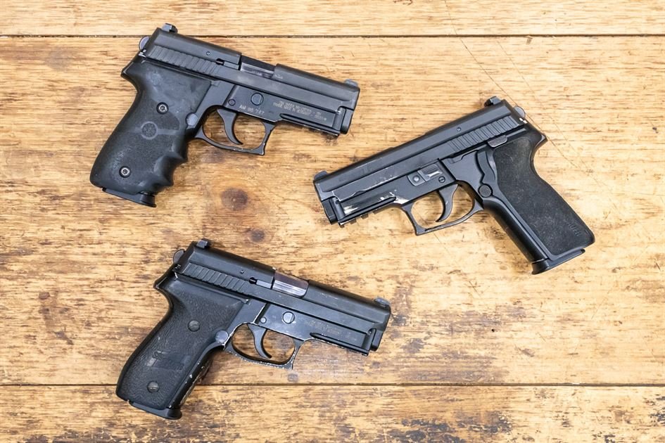 Sig Sauer P229R 40 S&W Police Trade-In Pistols with Rail (Fair Condition)