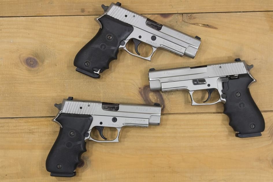 Sig Sauer P220 ST 45 ACP Stainless Police Trade-in Pistols with 3 Mags (Fair Condition)